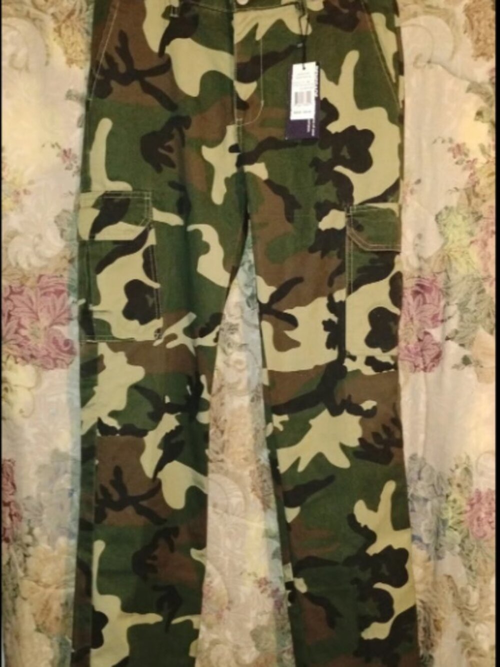 Renegade Camo Cargo Pants NWT Men's Size 32